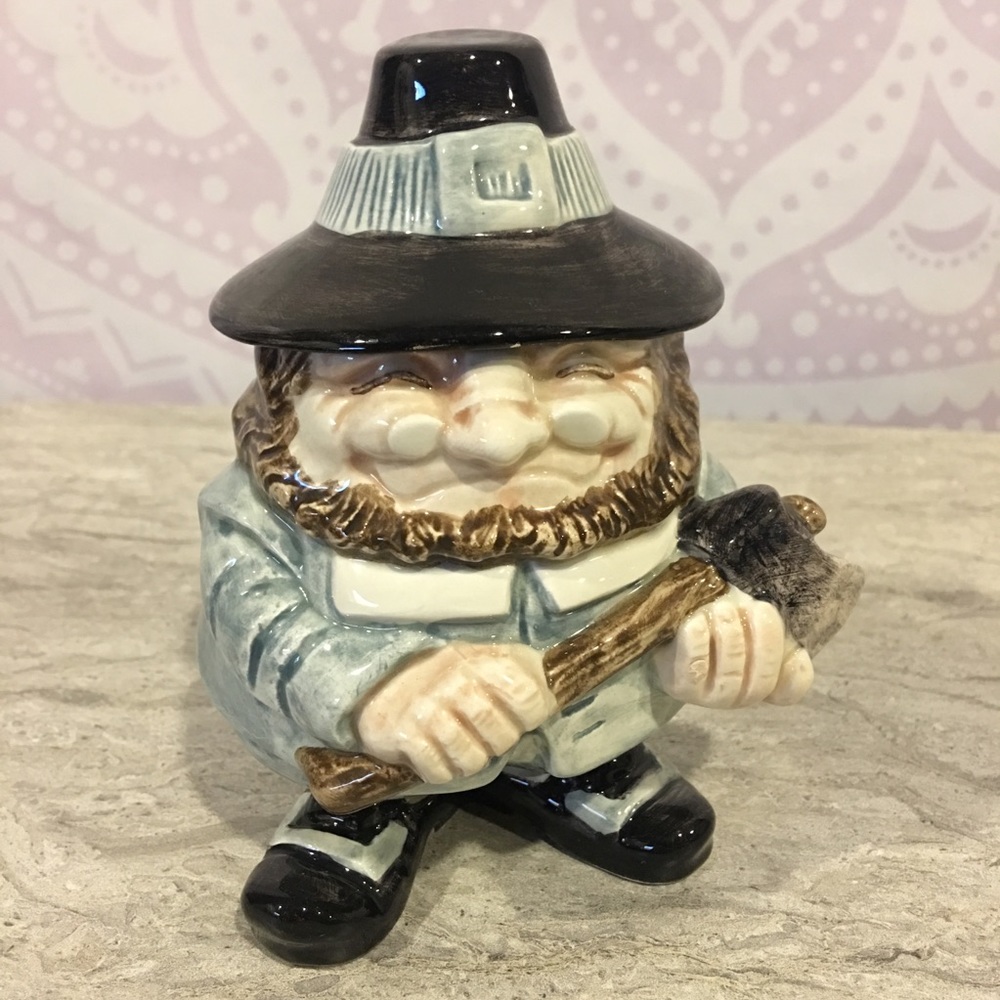 Sugar and creamer glass mama and papa containers.